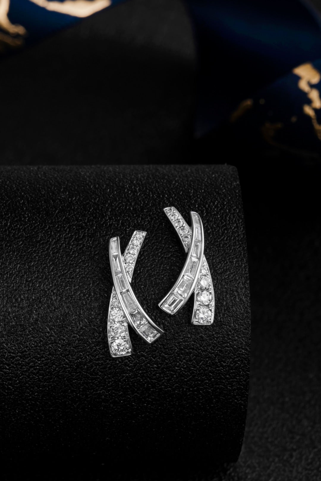 Serwa Jewellery | Parallel Grace – 14K Lab-Grown Diamond Earrings