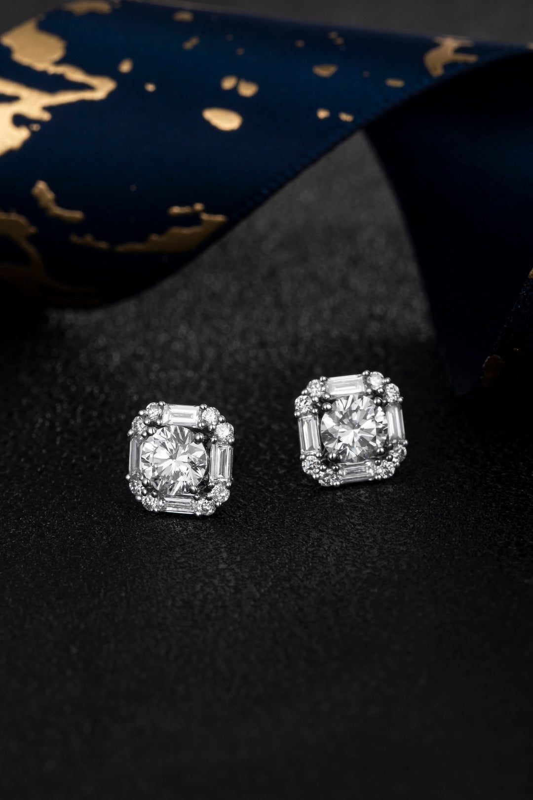 Serwa Jewellery | Architectural Halo – PT900 Lab-Grown Diamond Stud Earrings