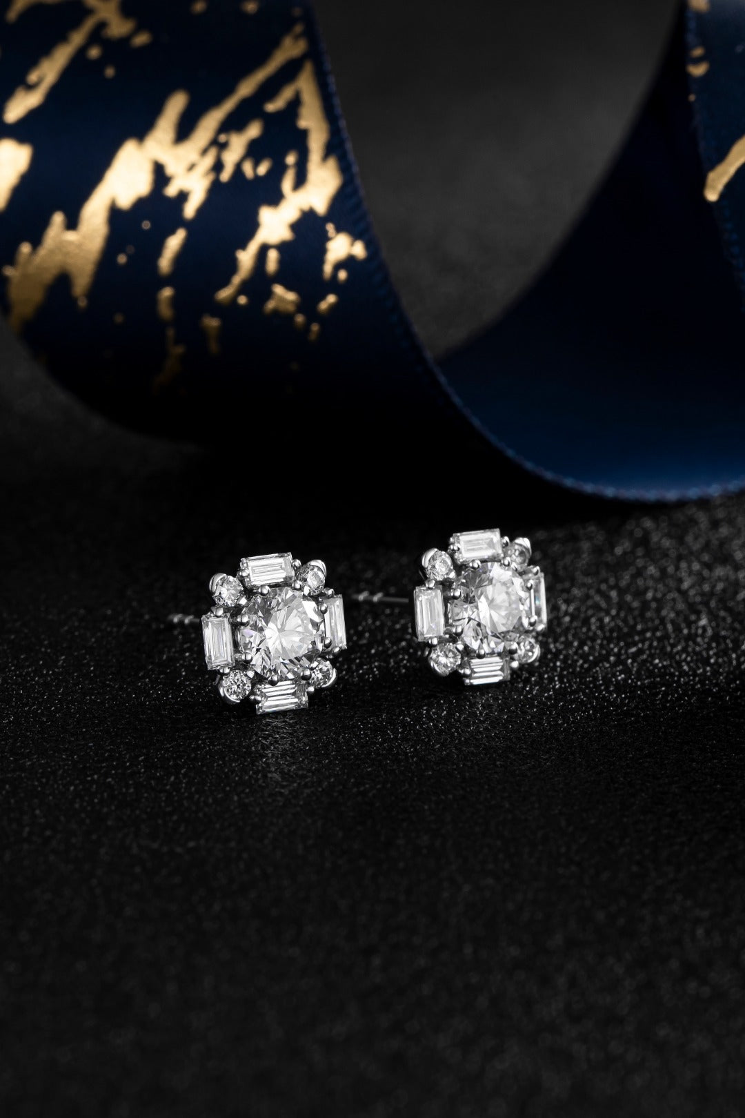Serwa Jewellery | Structured Bloom – PT900 Lab-Grown Diamond Stud Earrings