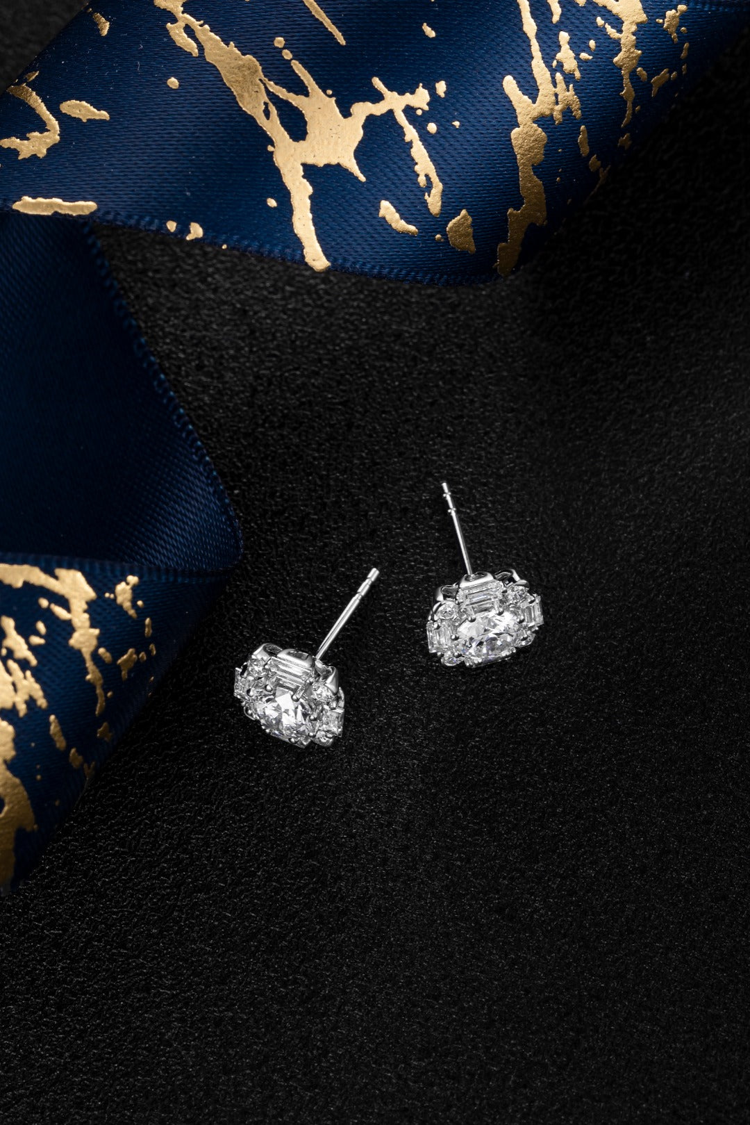 Serwa Jewellery | Structured Bloom – PT900 Lab-Grown Diamond Stud Earrings