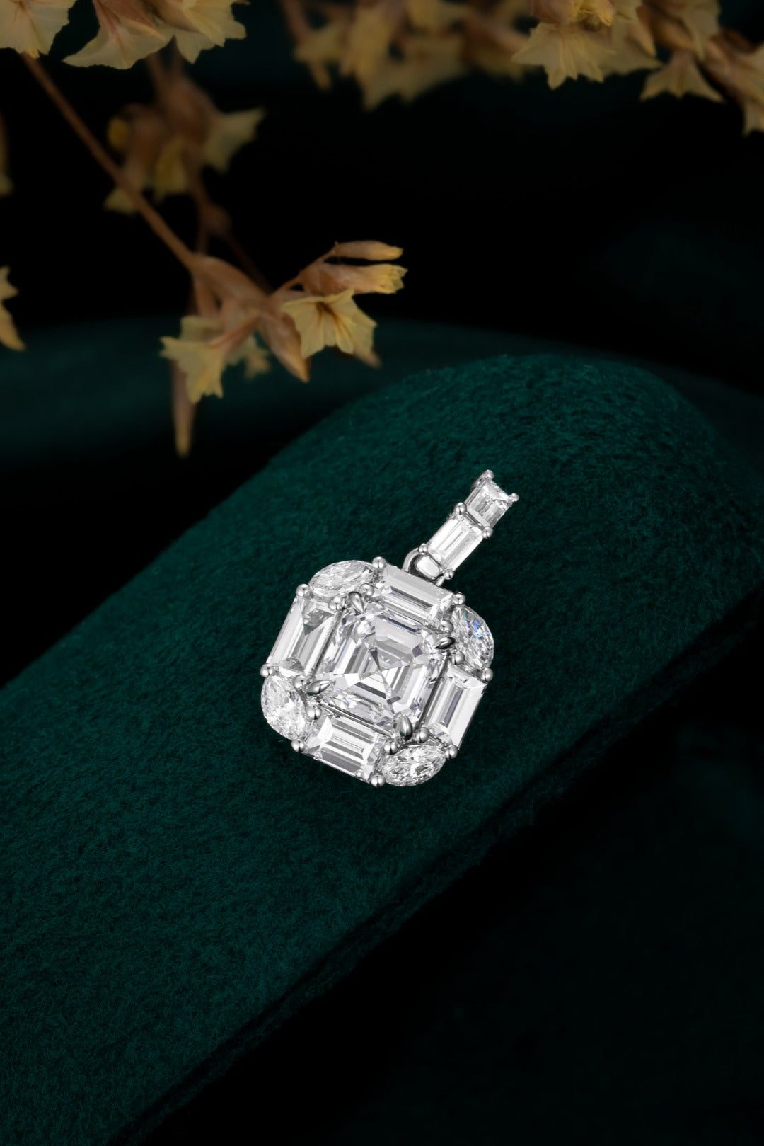 Serwa Jewellery | Radiant Frame – 14K Lab-Grown Diamond Pendant