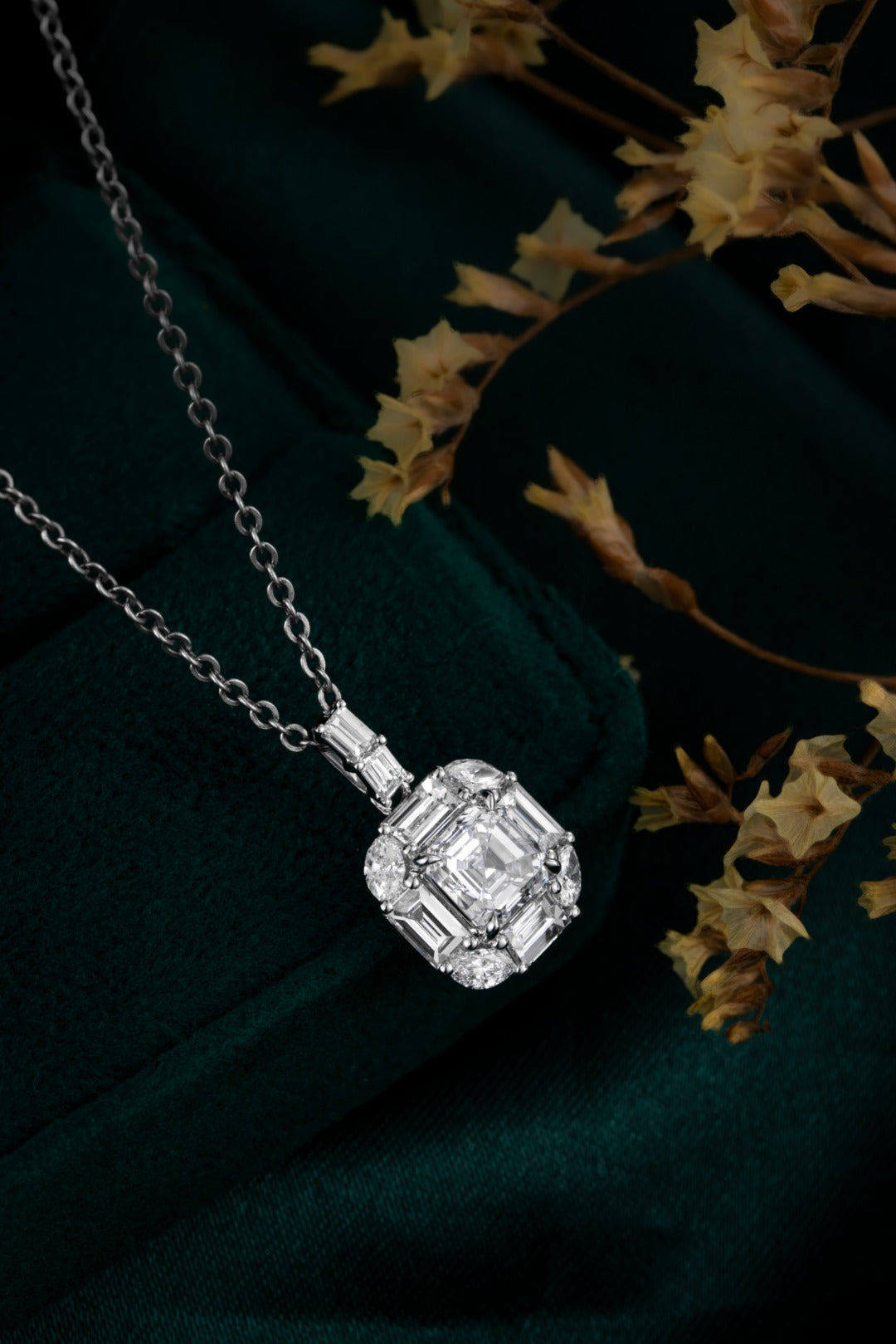 Serwa Jewellery | Radiant Frame – 14K Lab-Grown Diamond Pendant