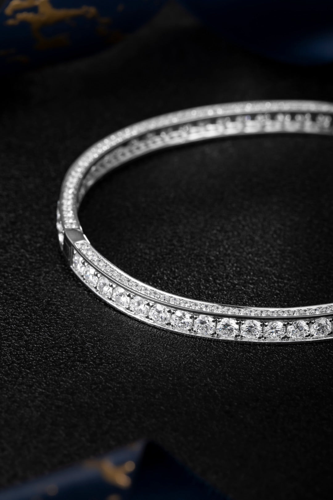 Serwa Jewellery | Classic Line – 14K Lab-Grown Diamond Bangle