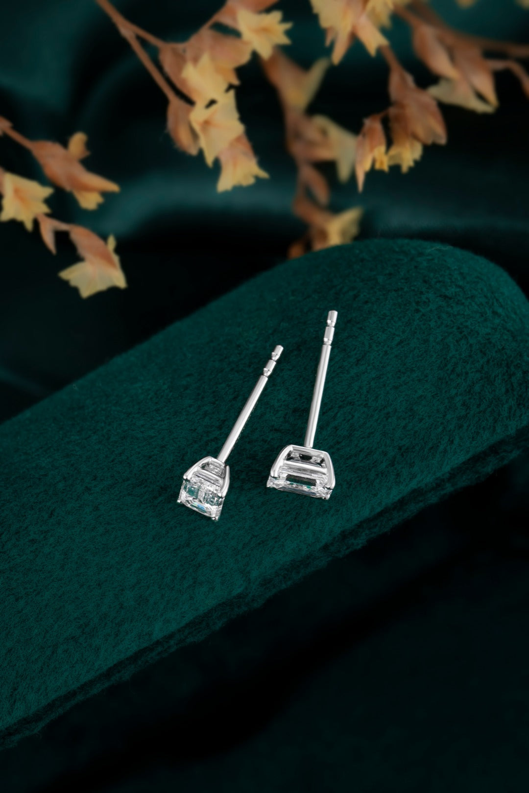 Serwa Jewellery | Refined Emerald – PT950 Lab-Grown Diamond Stud Earrings