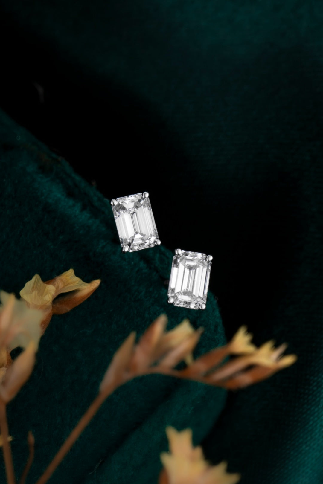 Serwa Jewellery | Refined Emerald – PT950 Lab-Grown Diamond Stud Earrings