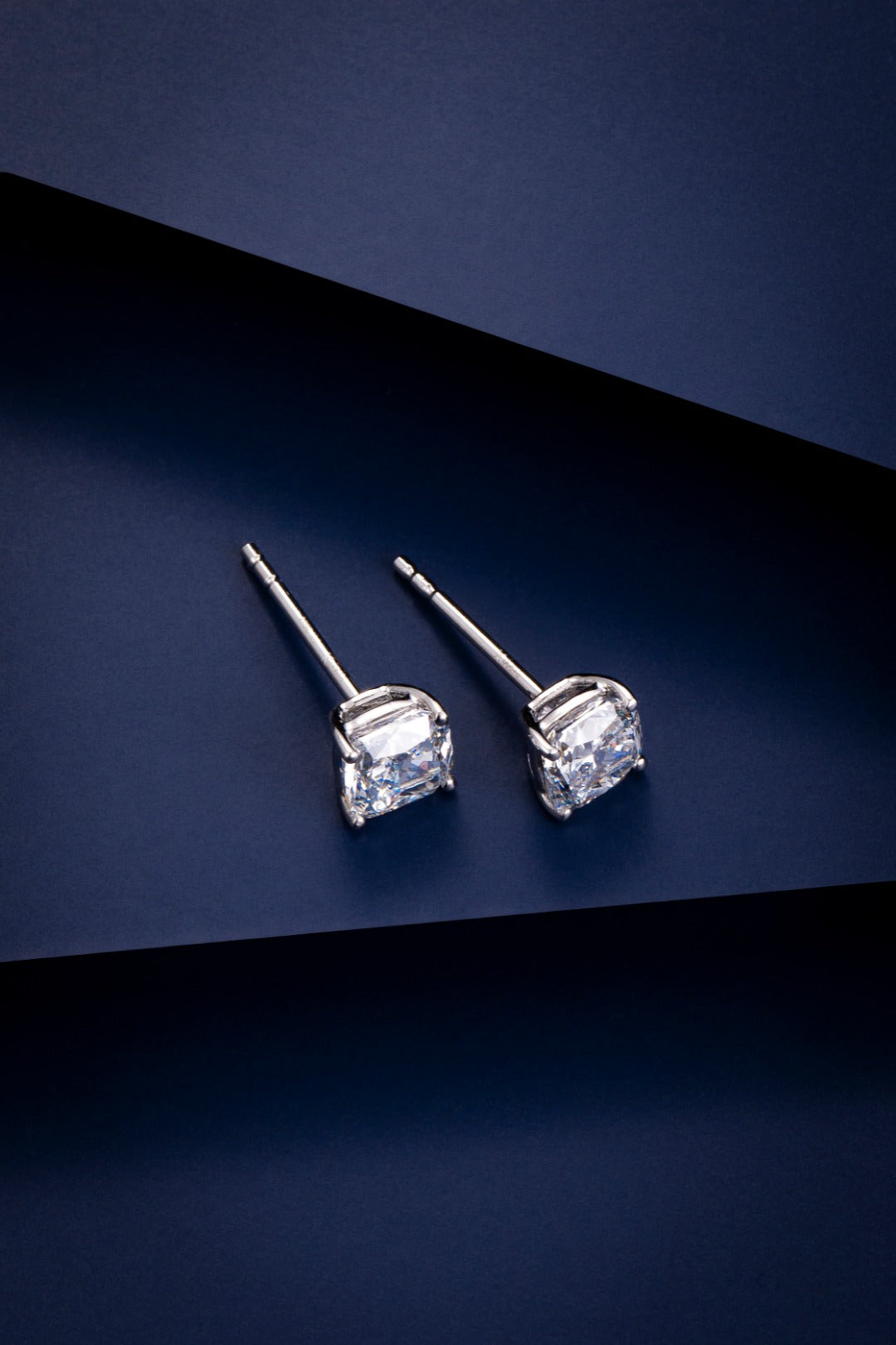 Serwa Jewellery | Modern Cushion – PT950 Lab-Grown Diamond Stud Earrings