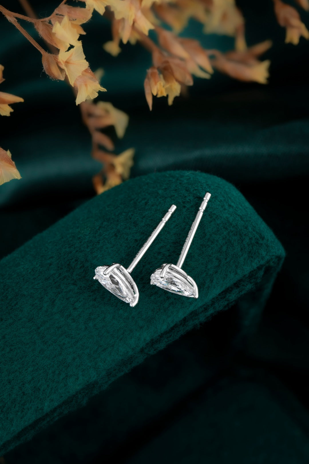 Serwa Jewellery | Elegant Pear – PT950 Lab-Grown Diamond Stud Earrings