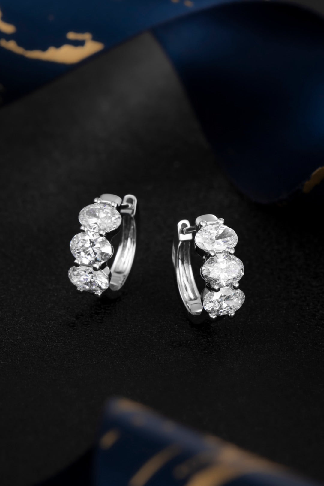 Serwa Jewellery | Radiant Curve – 14K Lab-Grown Diamond Hoop Earrings