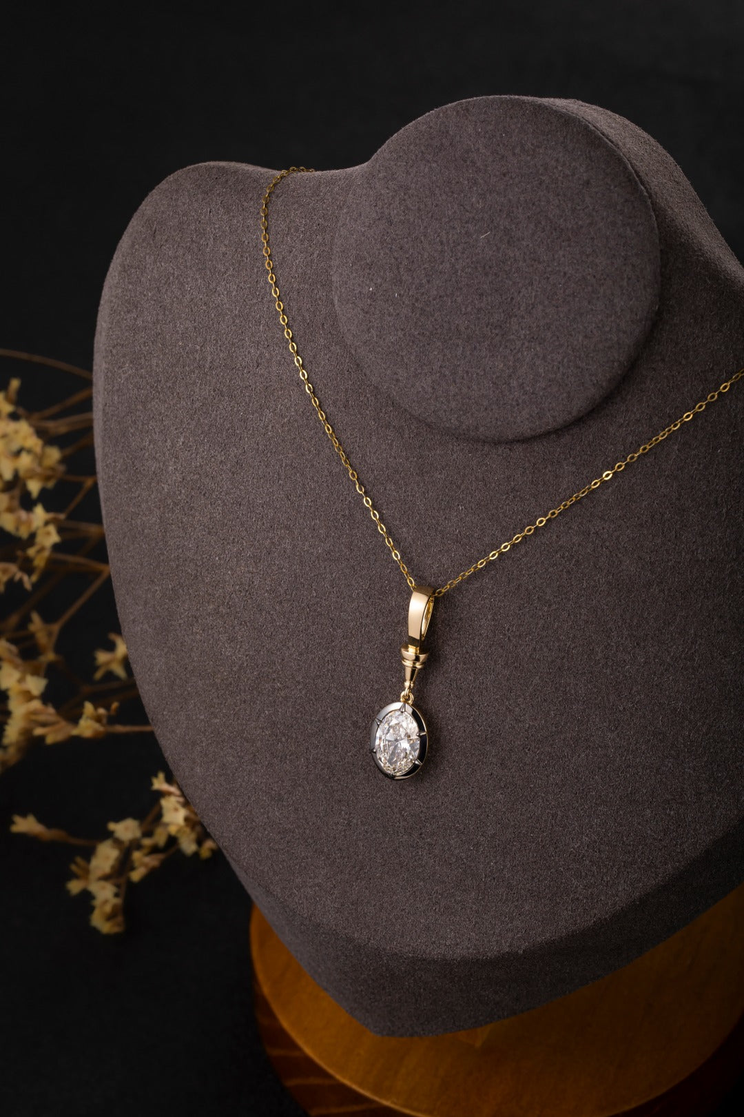 Serwa Jewellery | Oval Essence – 14K Lab-Grown Diamond Pendant