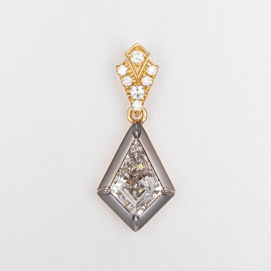 Serwa Jewellery | Geometric Grace – 14K Lab-Grown Diamond Pendant