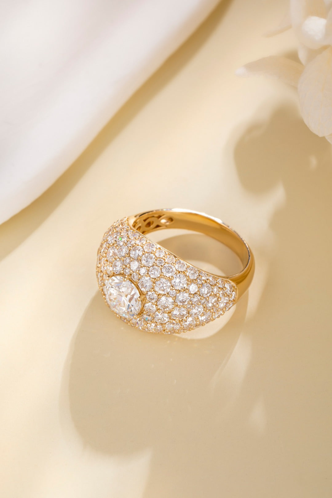 Serwa Jewellery | Golden Pavé Dome – 14K Lab-Grown Diamond Ring