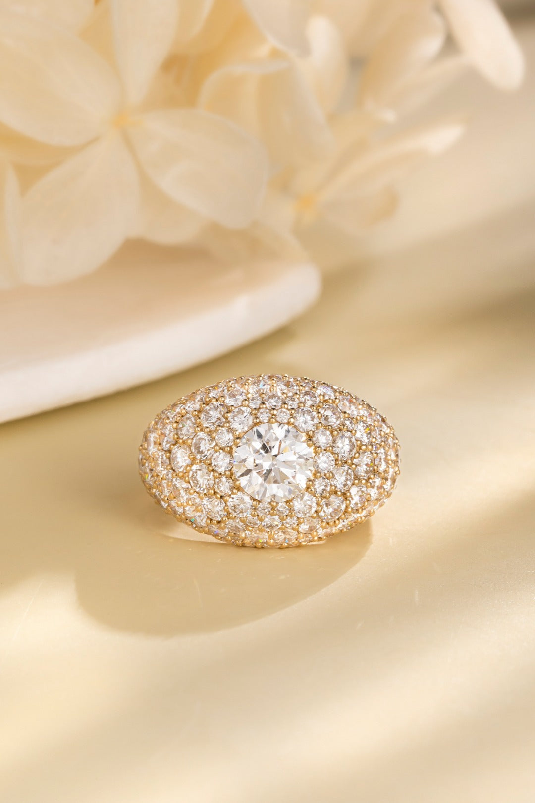 Serwa Jewellery | Golden Pavé Dome – 14K Lab-Grown Diamond Ring