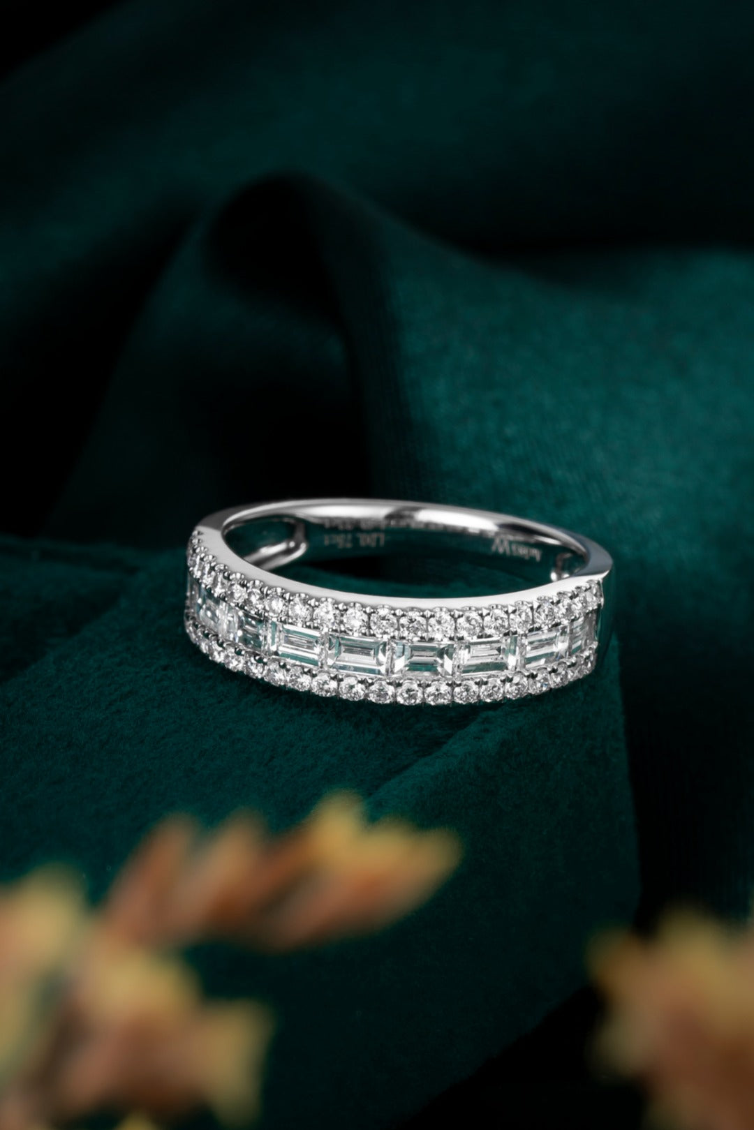 Serwa Jewellery | Refined Baguette Row – 14K Lab-Grown Diamond Ring