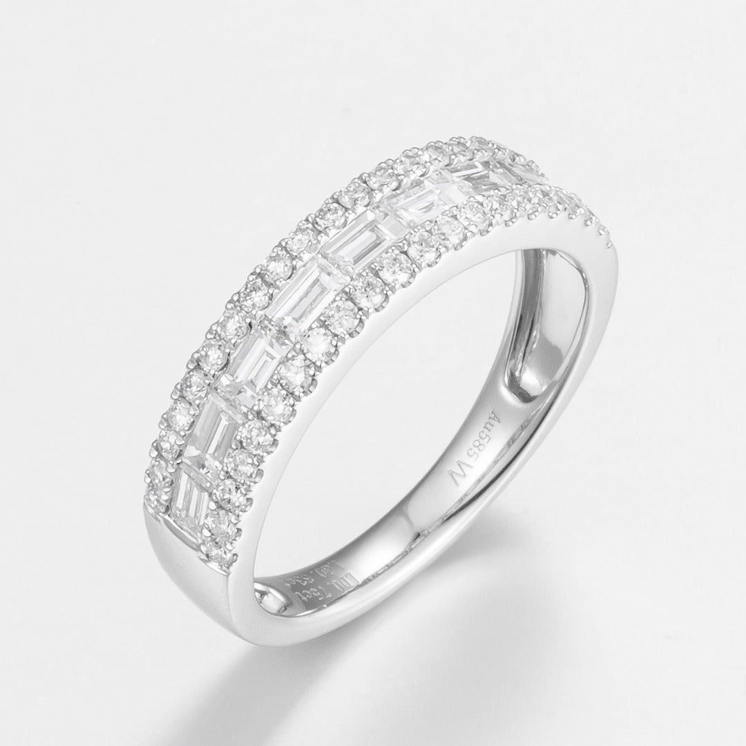 Serwa Jewellery | Refined Baguette Row – 14K Lab-Grown Diamond Ring