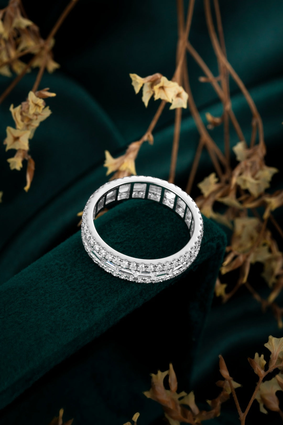 Serwa Jewellery | Pavé Continuum – 14K Lab-Grown Diamond Ring