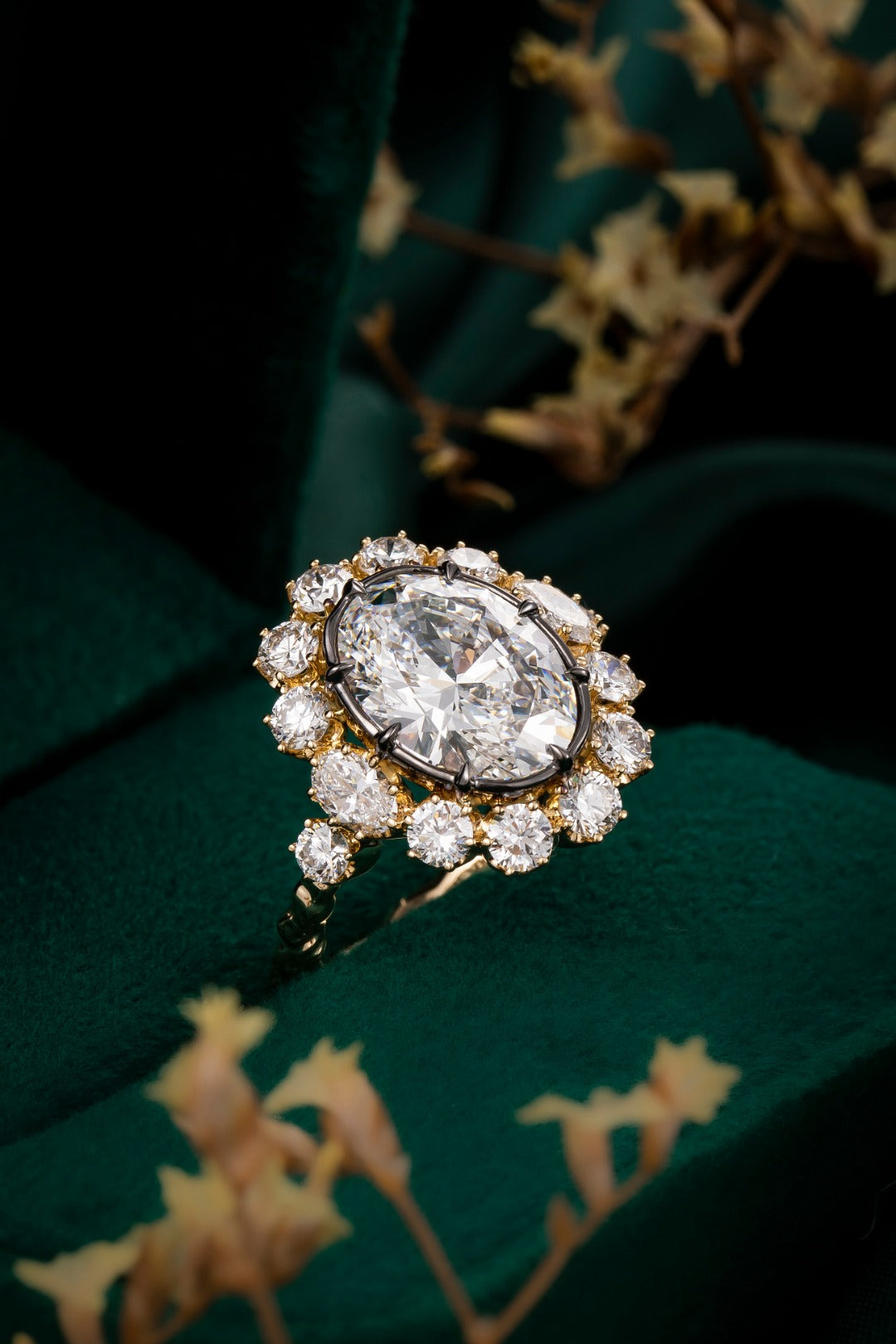 Serwa Jewellery | Gilded Halo – 14K Lab-Grown Diamond Ring