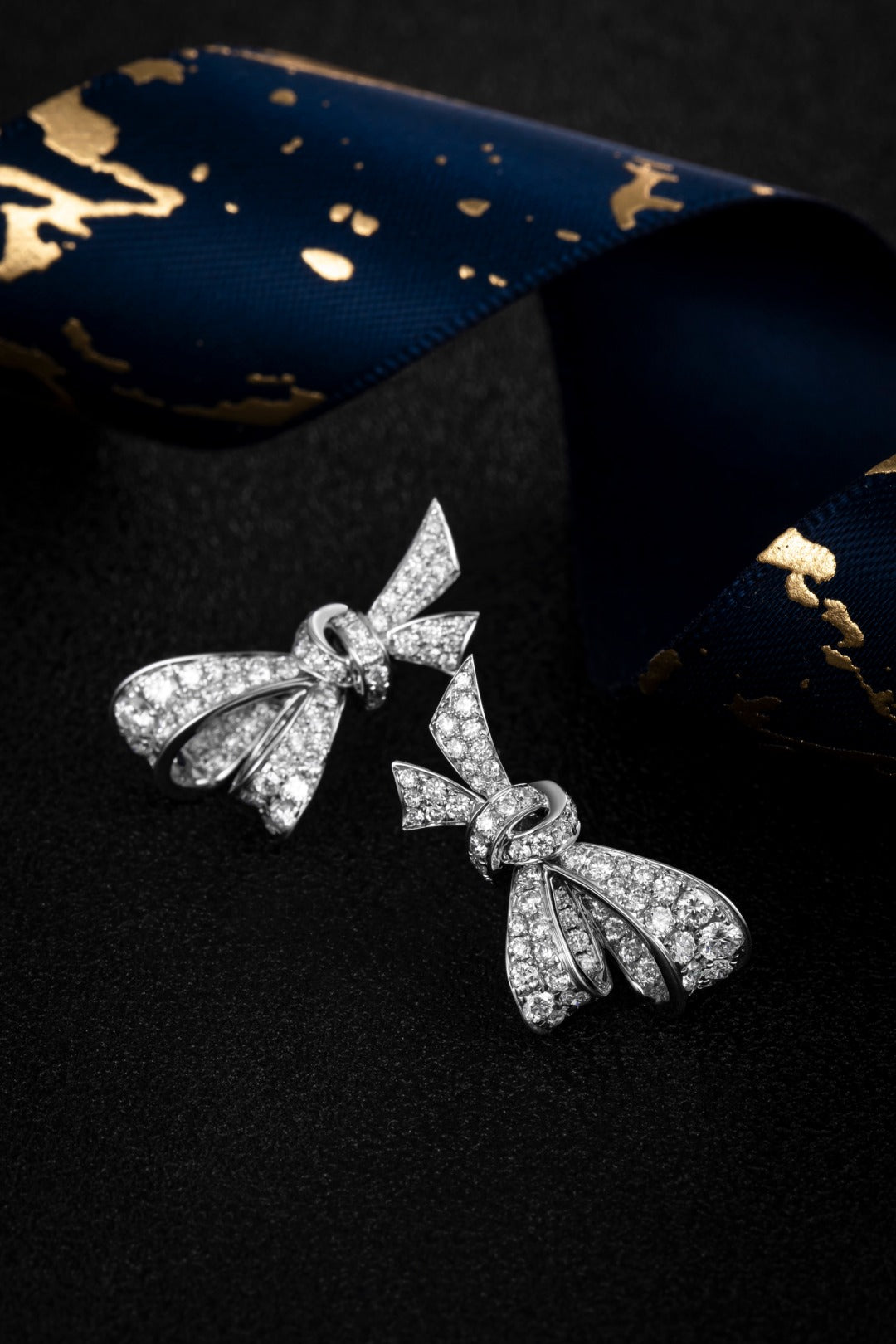 Serwa Jewellery | Sculpted Bow – 14K Lab-Grown Diamond Earrings