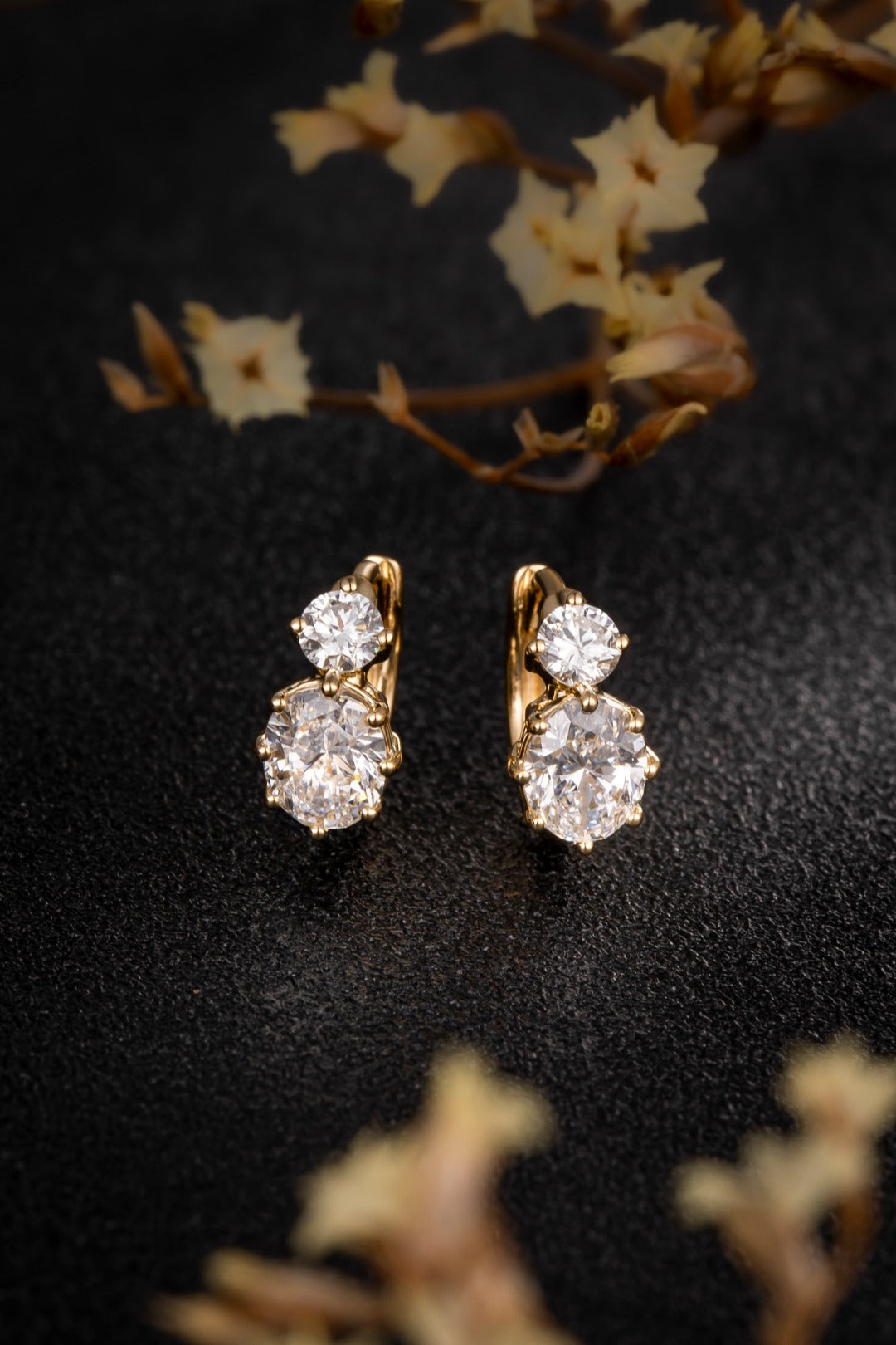 Serwa Jewellery | Golden Duet – 18K Lab-Grown Diamond Earrings