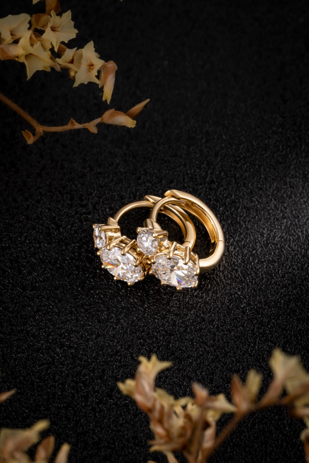 Serwa Jewellery | Golden Duet – 18K Lab-Grown Diamond Earrings