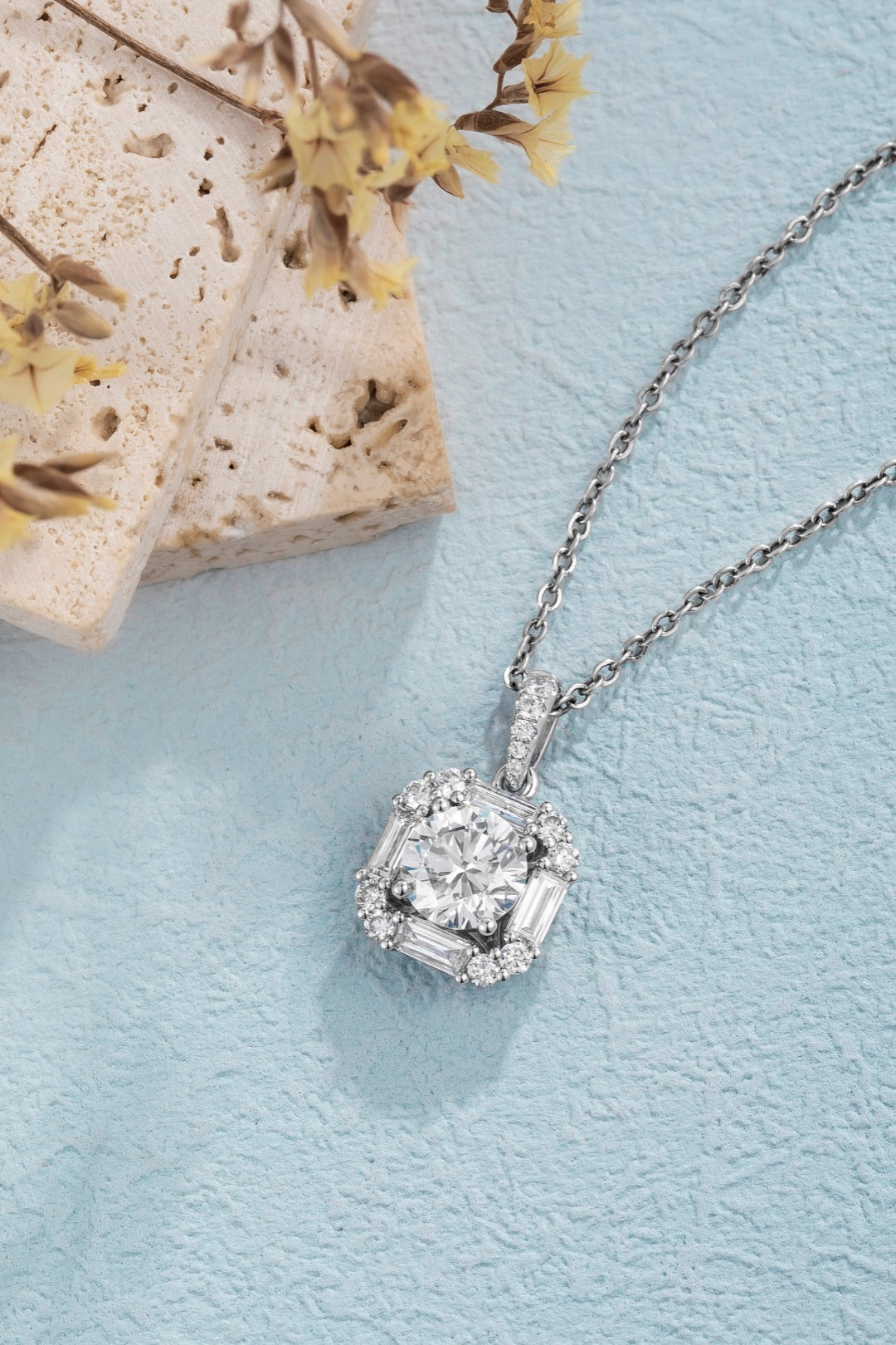 Serwa Jewellery | Radiant Frame – PT900 Lab-Grown Diamond Pendant