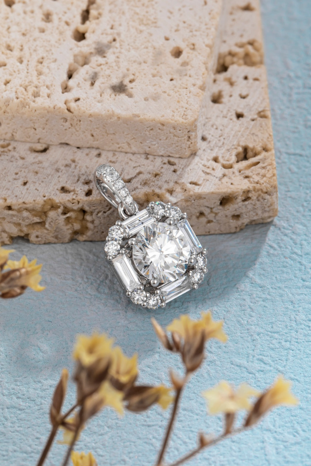 Serwa Jewellery | Radiant Frame – PT900 Lab-Grown Diamond Pendant