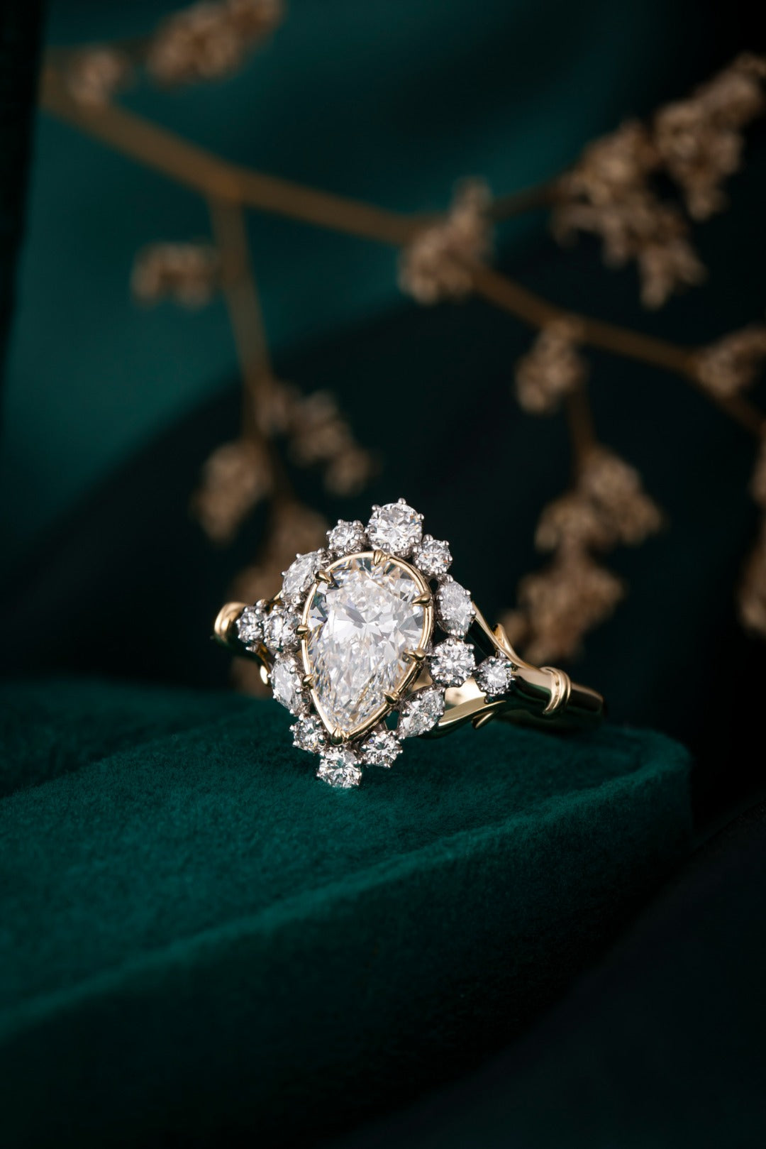 Serwa Jewellery | Floral Halo Lab-Grown Diamond Ring – 14K Gold