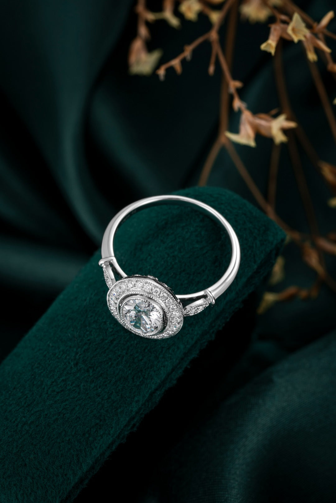 Serwa Jewellery | Halo Lumière – PT900 Lab-Grown Diamond Ring