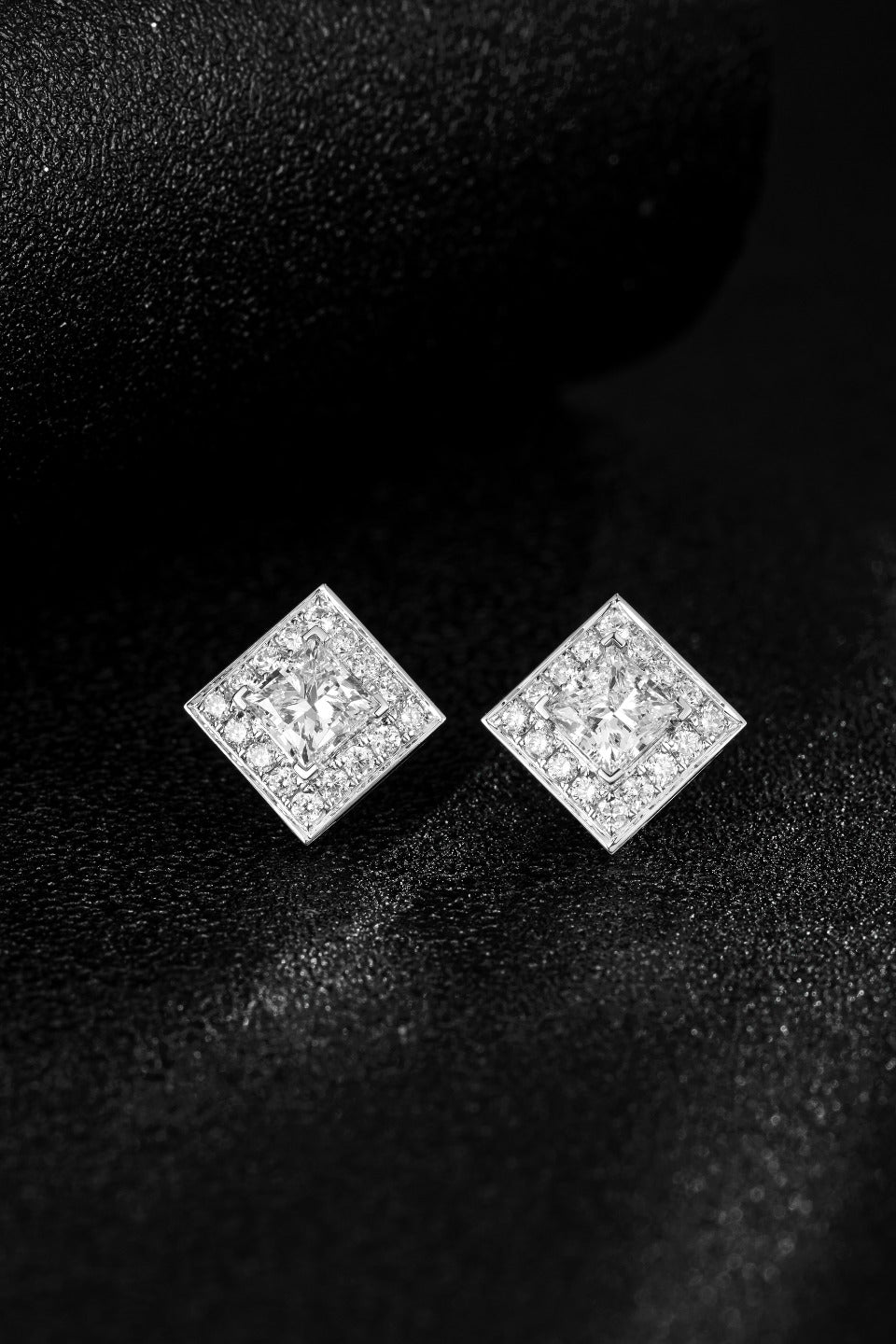Serwa Jewellery | Geometric Halo – PT950 Lab-Grown Diamond Stud Earrings